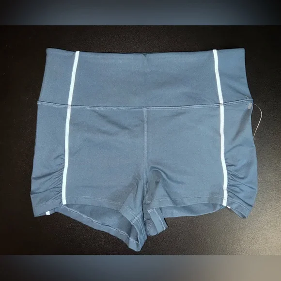 FP Movement You’re A Peach Shorty Shorts - Picture 4 of 7